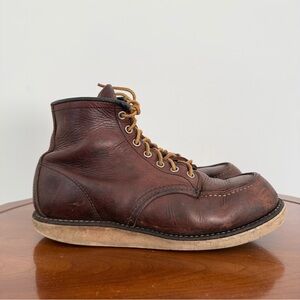 Red Wing Men’s 8138 Classic Brown Leather Moc Toe Work Boot | US 7